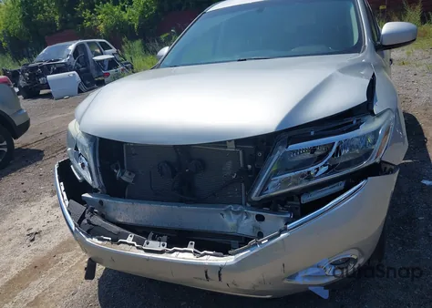 2015 Nissan Pathfinder Sv from USA, damaged, VIN 5N1AR2MM8FC719230